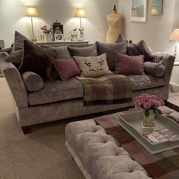 DORCHESTER SOFA Russell Francis of Market Harborough
